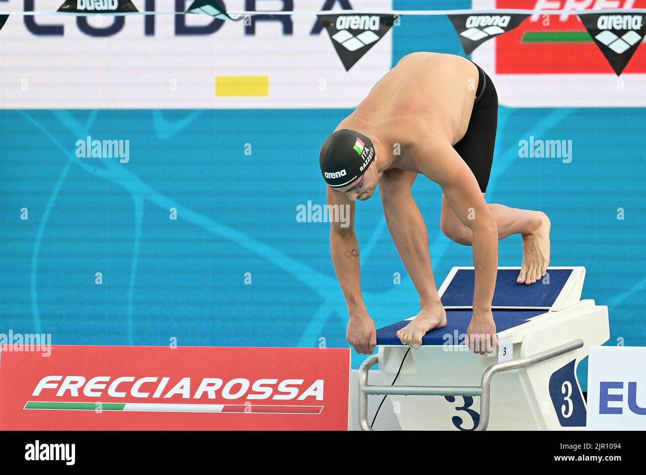 Roma, Italia. 17th ago, 2022. Roma, 17 agosto 2022 Campionati europei di nuoto a Roma 2022 foto: Atleta nazionale Alberto Razzetti durante la gara mista maschile 200m Roma, 17 agosto 2022 Campionati europei di nuoto a Roma 2022 foto: Atleta nazionale italiano Alberto Razzetti durante la gara di medley maschile di 200 metri credito: Agenzia indipendente per le foto/Alamy Live News Foto Stock