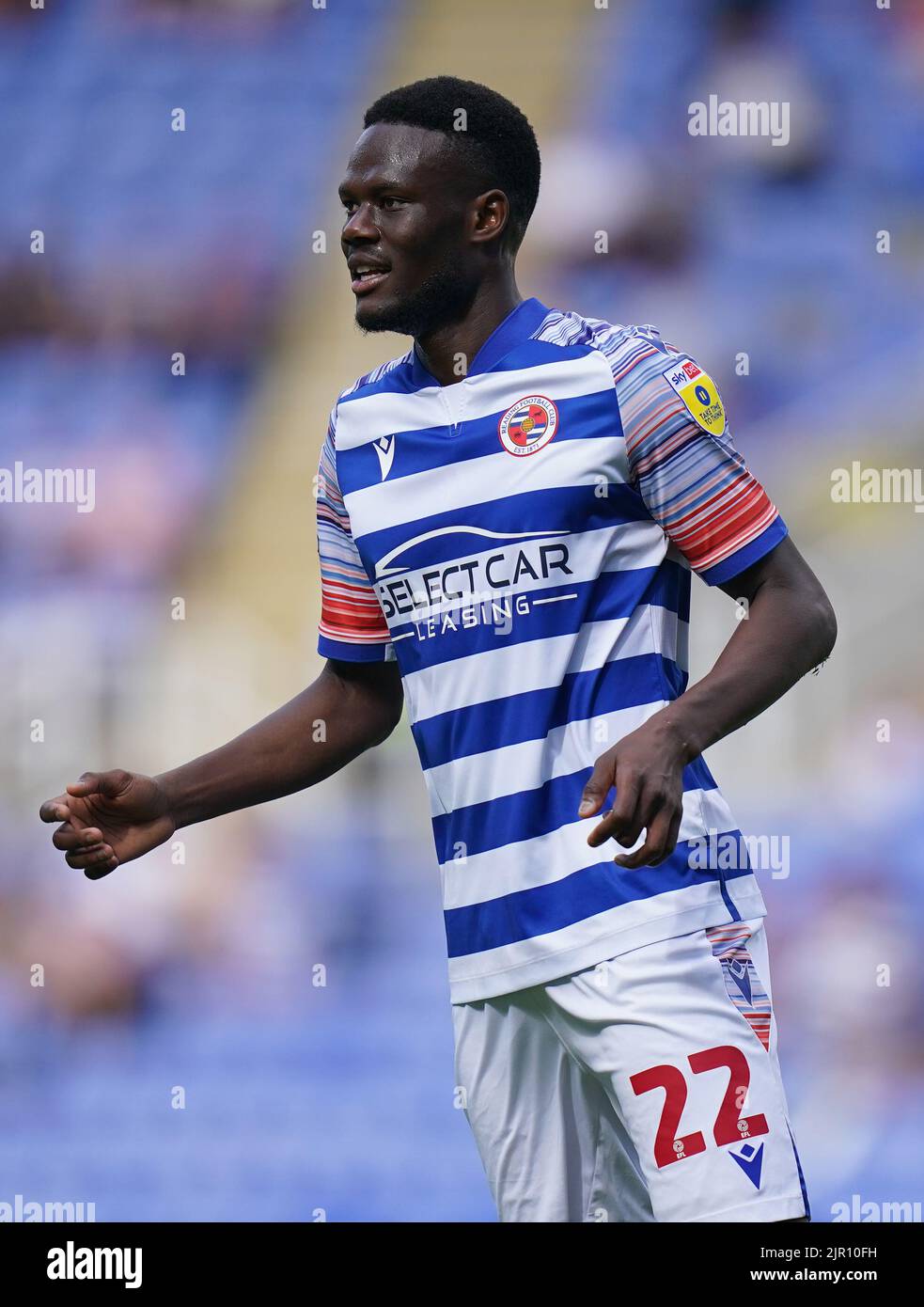 Il Mamadou Loum di Reading durante la partita del campionato Sky Bet allo stadio Select Car Leasing di Reading. Data immagine: Sabato 20 agosto 2022. Foto Stock