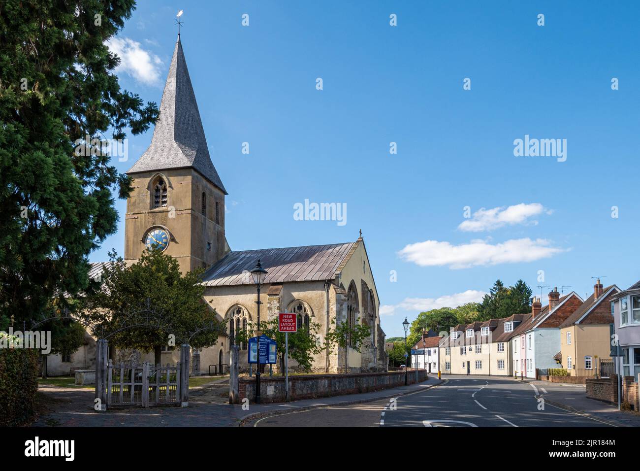 Chiesa di San Lorenzo, Alton, Hampshire, Inghilterra, Regno Unito, Un edificio di grado i elencato degno di nota per l'azione conclusiva della Battaglia di Alton Foto Stock
