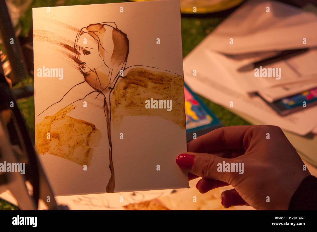 Arte e creatività, disegno fatto a mano su un foglio di carta Foto Stock