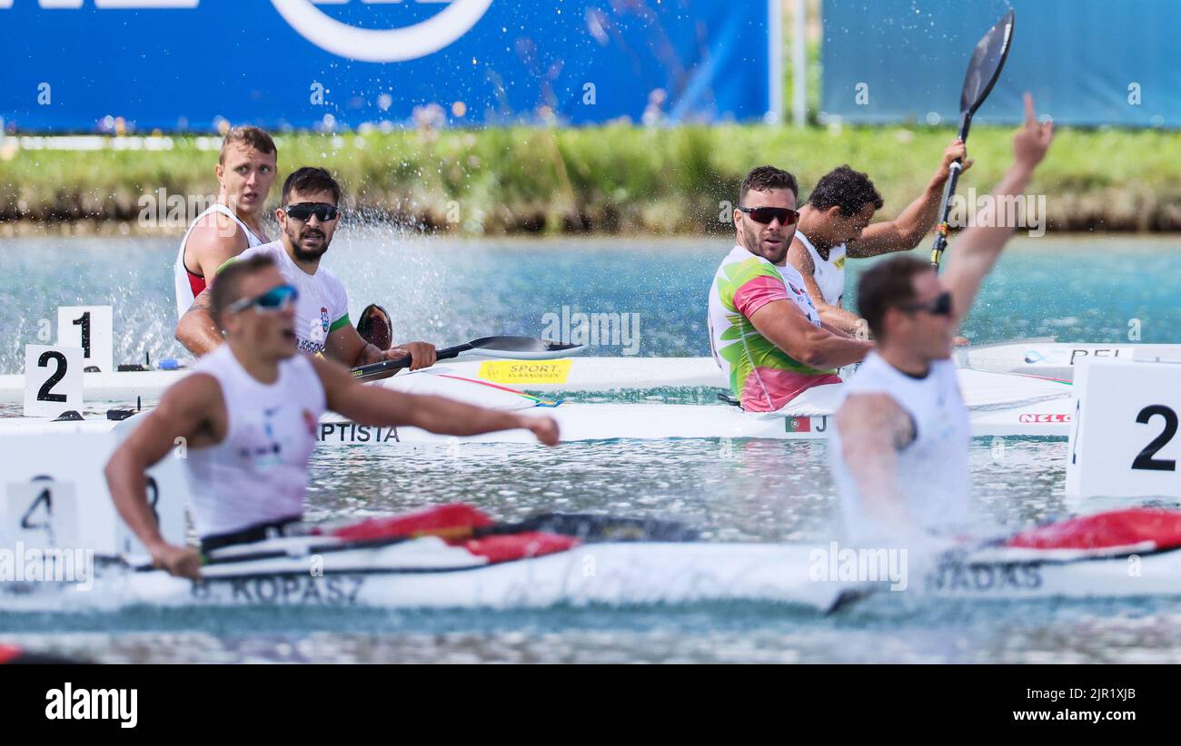 Monaco di Baviera, Germania, 21 agosto 2022. Il team portoghese Kajak ha mostrato in azione durante la finale del doppio 500m maschile Kayak (K2 500m), ai Campionati europei Canoe Sprint, a Monaco di Baviera 2022, Germania, domenica 21 agosto 2022. La seconda edizione dei Campionati europei si svolge dal 11 al 22 agosto e prevede nove sport. BELGA FOTO BENOIT DOPPAGNE Foto Stock