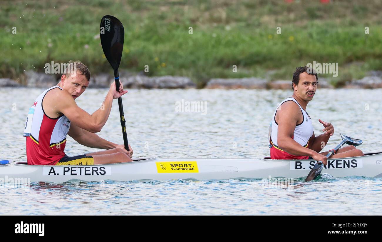 Monaco di Baviera, Germania, 21 agosto 2022. Il kayak belga Artuur Peters e il kayak Bram Sikkens hanno ritratto in azione durante la finale dell'evento maschile Kayak Double 500m (K2 500m), ai Campionati europei Canoe Sprint, a Monaco di Baviera 2022, Germania, domenica 21 agosto 2022. La seconda edizione dei Campionati europei si svolge dal 11 al 22 agosto e prevede nove sport. BELGA FOTO BENOIT DOPPAGNE Foto Stock