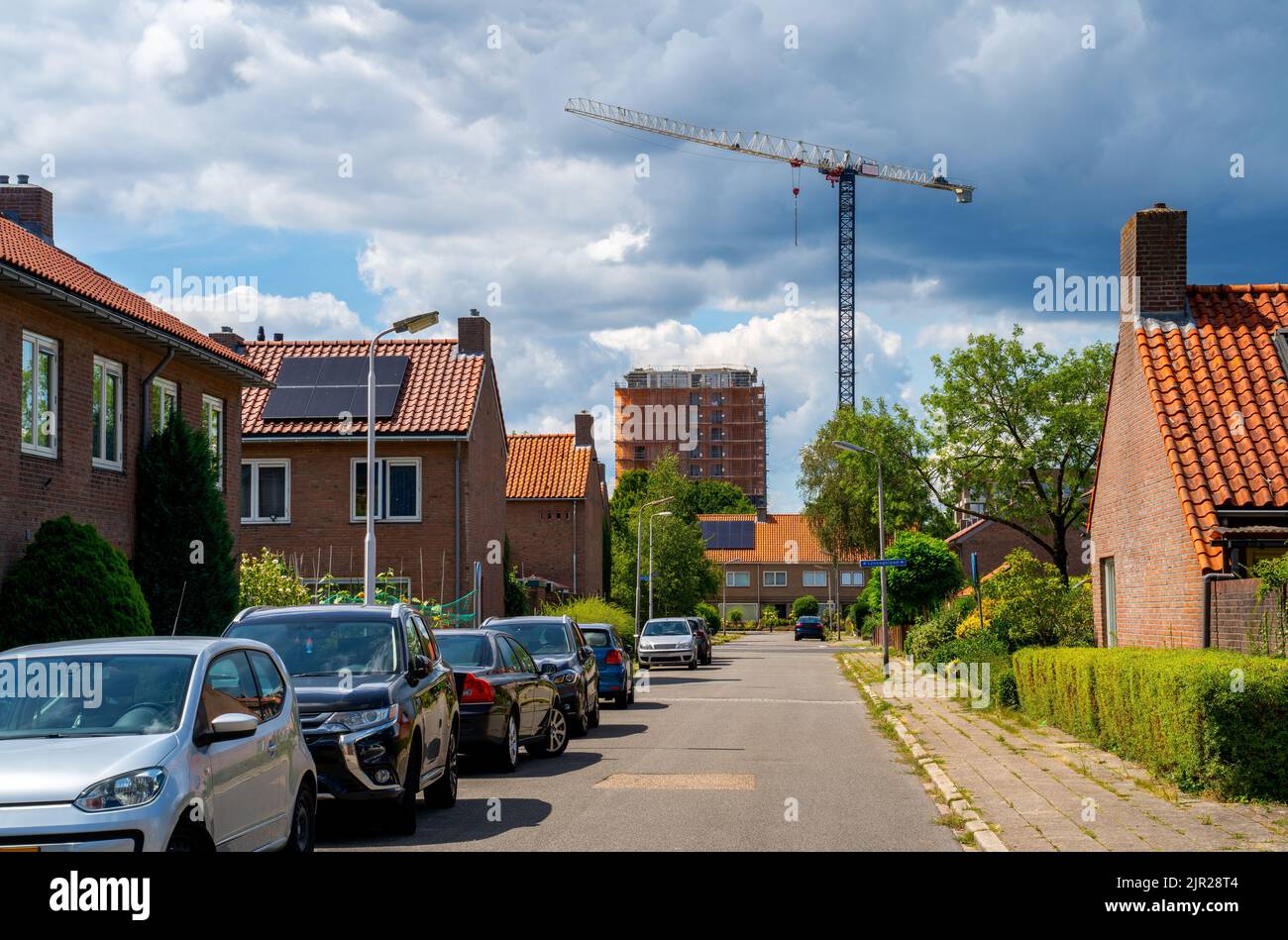 Scena stradale con costruzione di alloggi a Amersfoort, Paesi Bassi Foto Stock