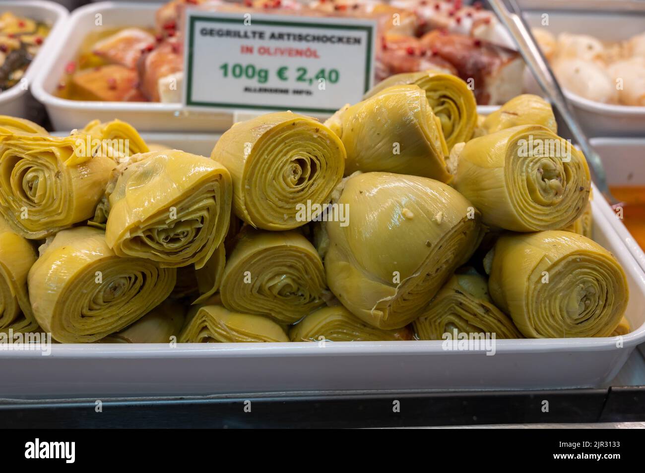 Carciofi con olio d'oliva immagini e fotografie stock ad alta risoluzione -  Pagina 11 - Alamy