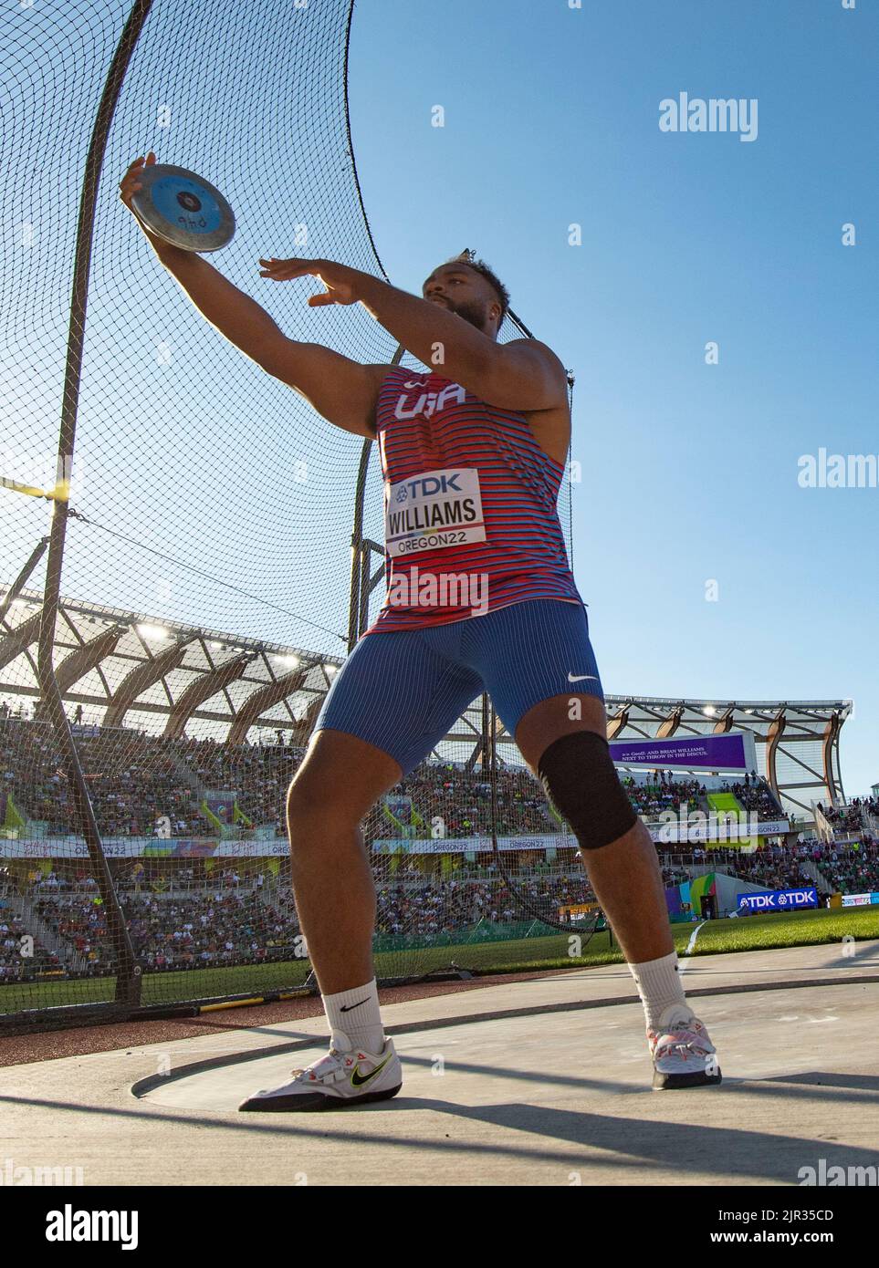 Brian Williams degli Stati Uniti che gareggia nelle manche discali maschili all'Hayward Field Stadium, World Athletics Championships Oregon 2022 0n il 17th luglio 202 Foto Stock