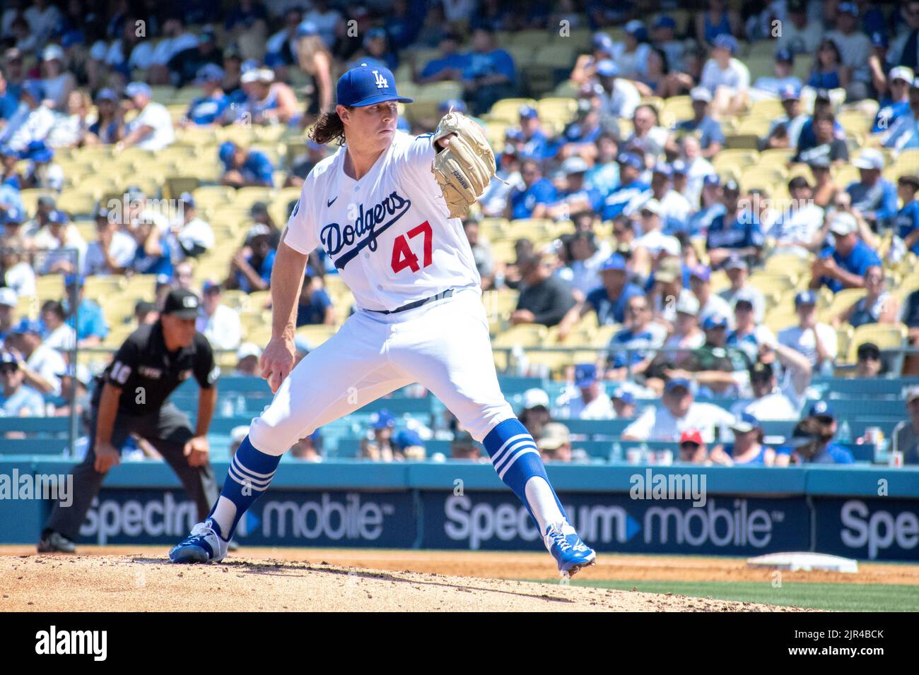 Il lanciatore titolare dei Los Angeles Dodgers Ryan Pepiot (47) nel secondo inning contro i Miami Marlins durante una partita della Major League Baseball al Dodger Stadium domenica 21 agosto 2022 a Los Angeles, California. I Dodgers sconfissero i Marlins 10-3. (Aliyah Navarro/immagine dello sport) Foto Stock