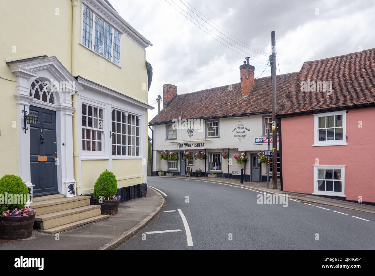 The Wheatsheaf Inn, Queen Street, Castle Hedingham, Essex, Inghilterra, Regno Unito Foto Stock