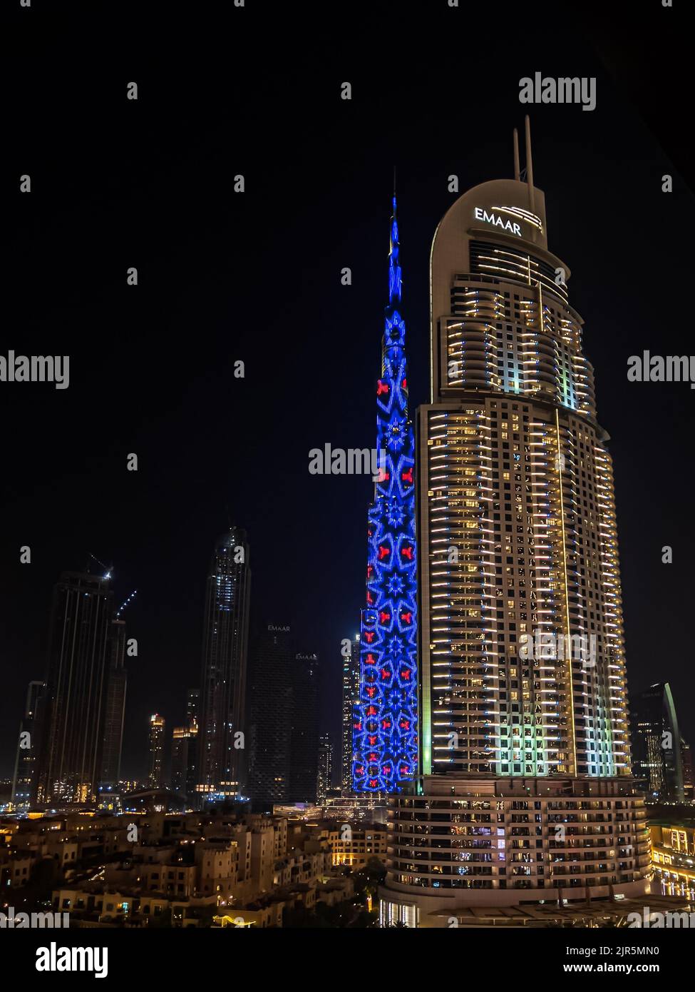Burj Khalifa Building a Dubai UAE come visto di notte Foto Stock