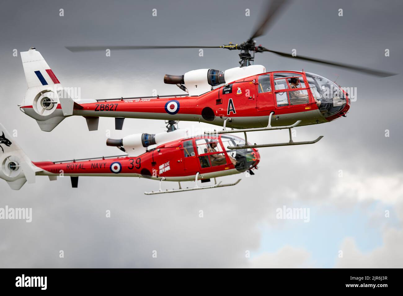 Gazelle Squadron Display Team, in volo al Fly Navy Airshow tenutosi a Shuttleworth il 3rd luglio 2022 Foto Stock