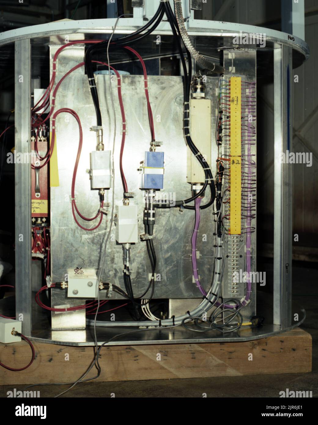 NTS A88 626 05-26-88 SANDIA NATIONAL LABS U2EY NIGHTINGALE A&F RACKS & CABLES BACA (PROJECT ENGINEER) DATA DI PUBBLICAZIONE: 5/26/1988 CAVI A&F; CAVI E APPARECCHIATURE A&F; APPARECCHIATURE A&F; RACK A&F; ARMAMENTO E SPARO; BACA, MIKE; CAVI E FILI; CAVI (AZIENDA NON ELETTRICA); TECNOLOGIA ELETTRONICA; APPARECCHIATURE E STRUMENTI; STRUMENTI E APPARECCHIATURE; STRUMENTI E APPARECCHIATURE; STRUMENTI E APPARECCHIATURE; MULTICOLORE; NEVADA; NEVADA; NEVADA TEST SITE; NTS; TECNOLOGIA DELL'ENERGIA NUCLEARE; TEST NUCLEARI; TEST NUCLEARI; LABORATORI NAZIONALI SANDIA; SITI DI TEST; GALLERIE; U2EY NIGHTINGALE; UGT; SOTTOTERRA; PROVE SOTTERRANEE; TECNICA DELLE ARMI Foto Stock