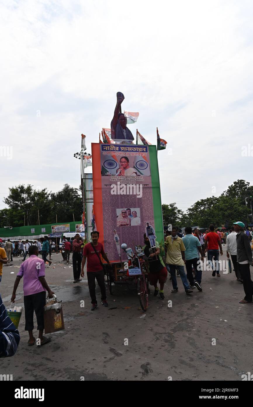 Kolkata, Bengala occidentale, India - 21st luglio 2022 : All India Trinamool Congress Party, AITC o TMC, a Ekushe luglio, Shadd Dibas, Martyrs Day Rally. TABLO Foto Stock