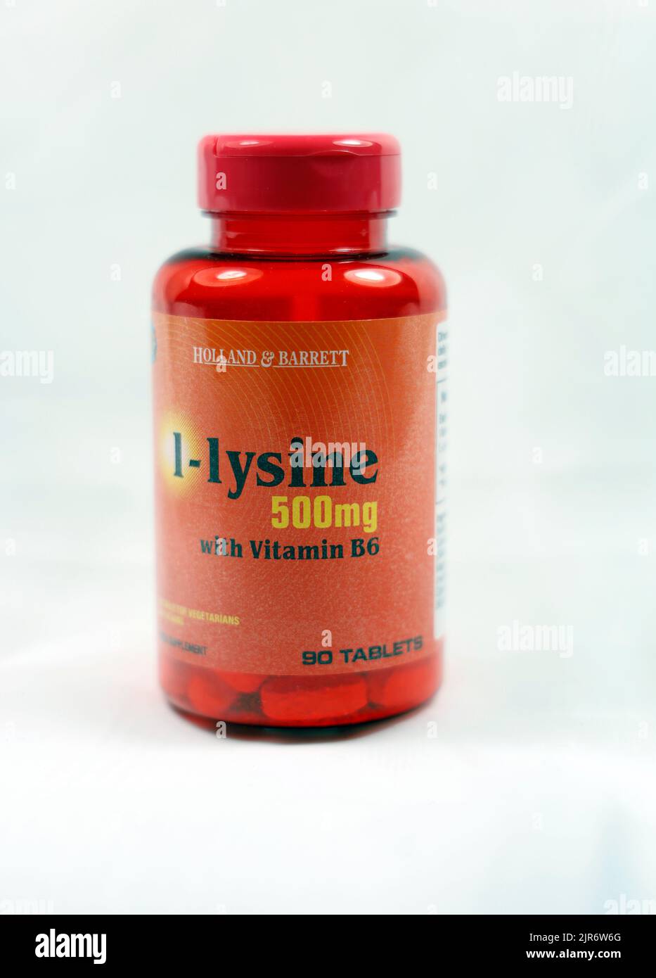 L-lisina supplemento alimentare aminoacido. 500mg dose. Bottiglia piccola.. Agosto 2022 Foto Stock