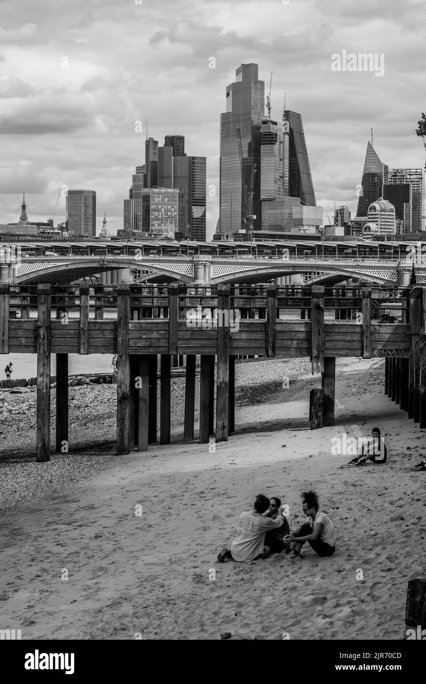 Londra lungo il Tamigi Foto Stock