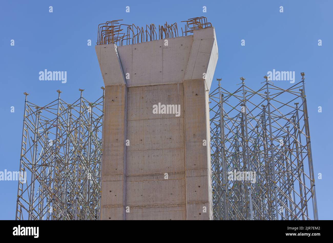 Strutture di supporto per ponteggi in acciaio per la costruzione di ponti Foto Stock