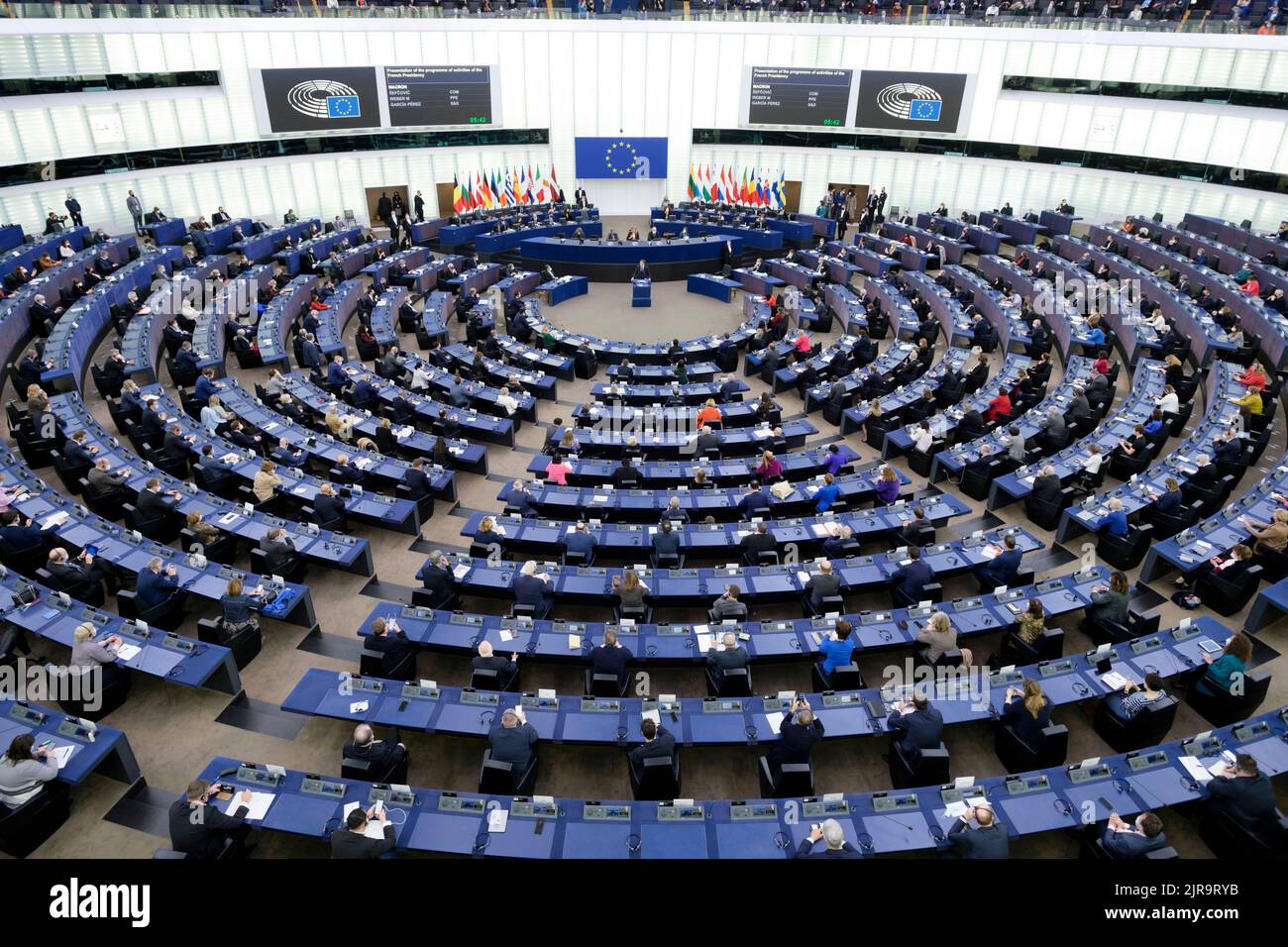 Discorso di Emmanuel Macron dinanzi al Parlamento europeo a Strasburgo (Francia nord-orientale) il 2022/01/19 Foto Stock