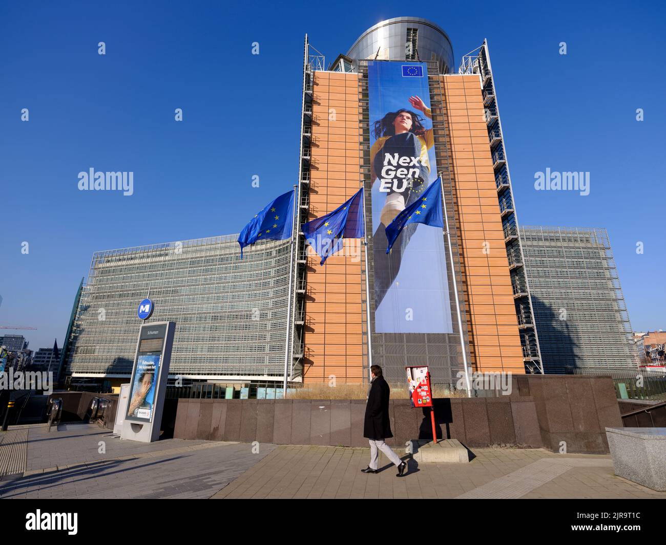 Belgio, Bruxelles: L'edificio Berlaymont e il poster per l'UE di nuova generazione Foto Stock