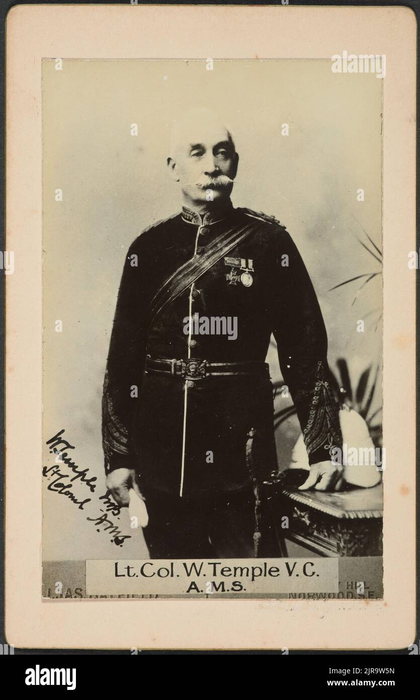 Tenente colonnello William A. Temple, V.C., A.M. S., circa 1900, New Plymouth, Di William Francis Gordon, John James Bayfield. Foto Stock