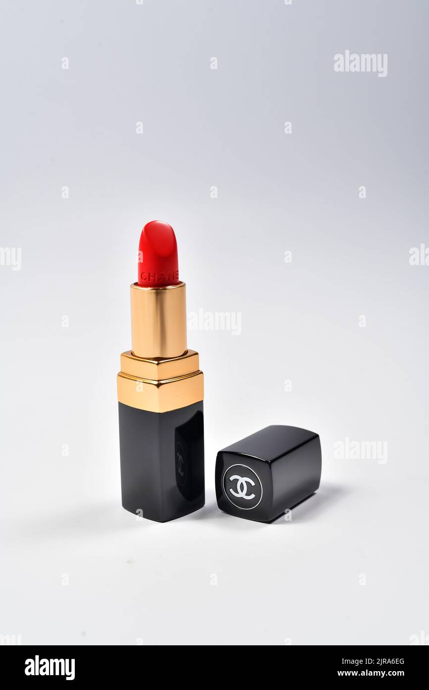 Coco chanel lipstick immagini e fotografie stock ad alta risoluzione - Alamy