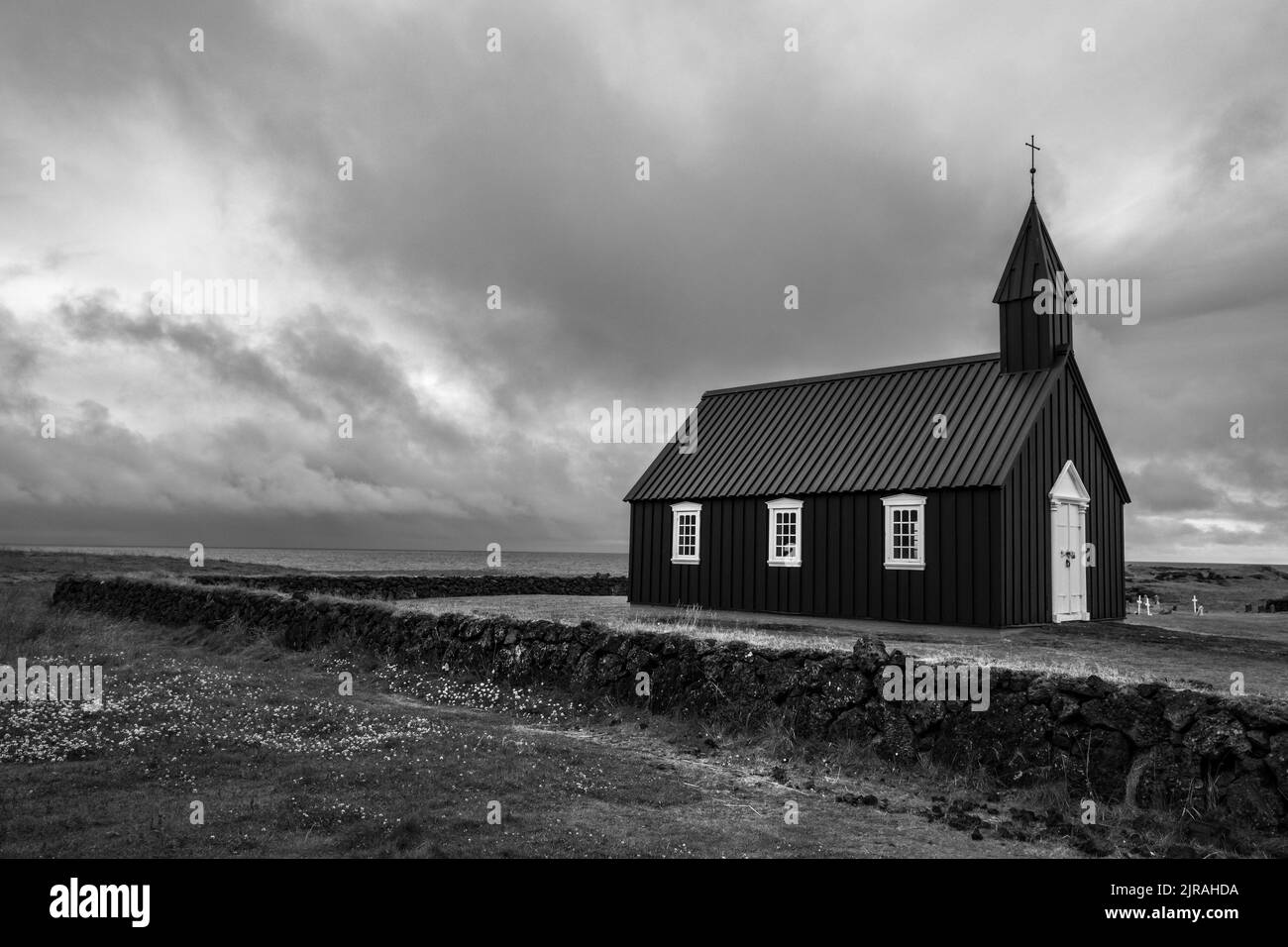 La chiesa nera a Budir, Islanda Foto Stock