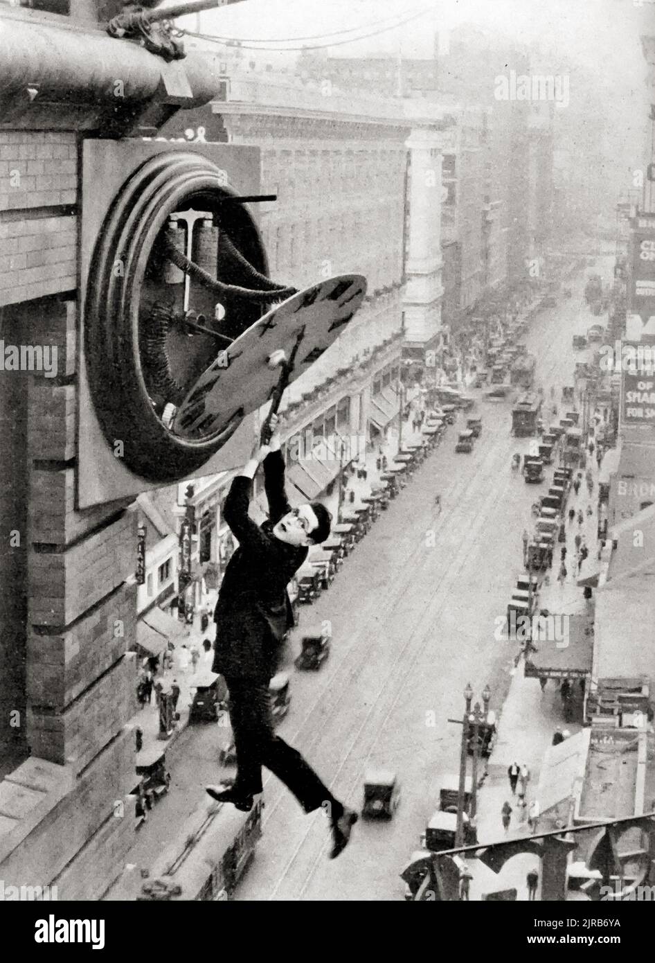 Harold Lloyd - foto classica da Safety Last 1923. Foto Stock