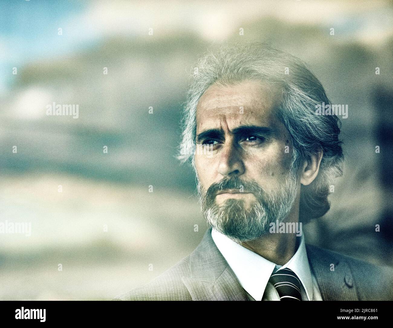 uomo d'affari ritratto affari smart senior successo maturo fiducioso ufficio aziendale executive suit manager anziani serio Foto Stock