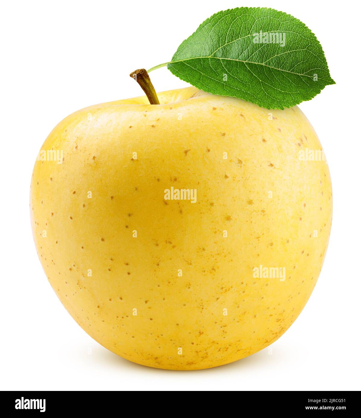 mela gialla isolata su sfondo bianco, tracciato di ritaglio, profondità di campo completa Foto Stock