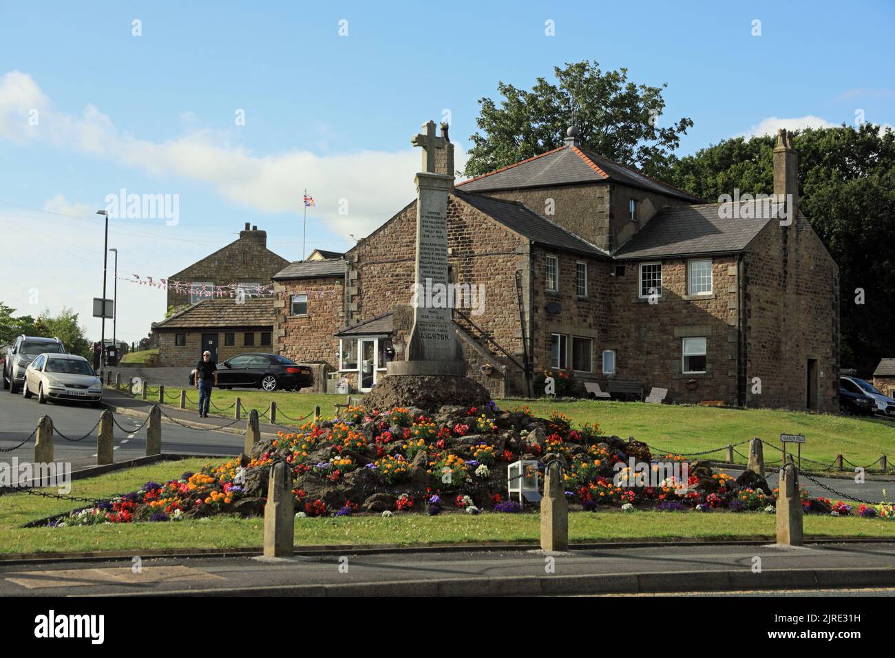 Il villaggio di Hurst Green e il suo monumento commemorativo di guerra vicino a Ribchester nella Ribble Valley Lancashire Inghilterra Foto Stock