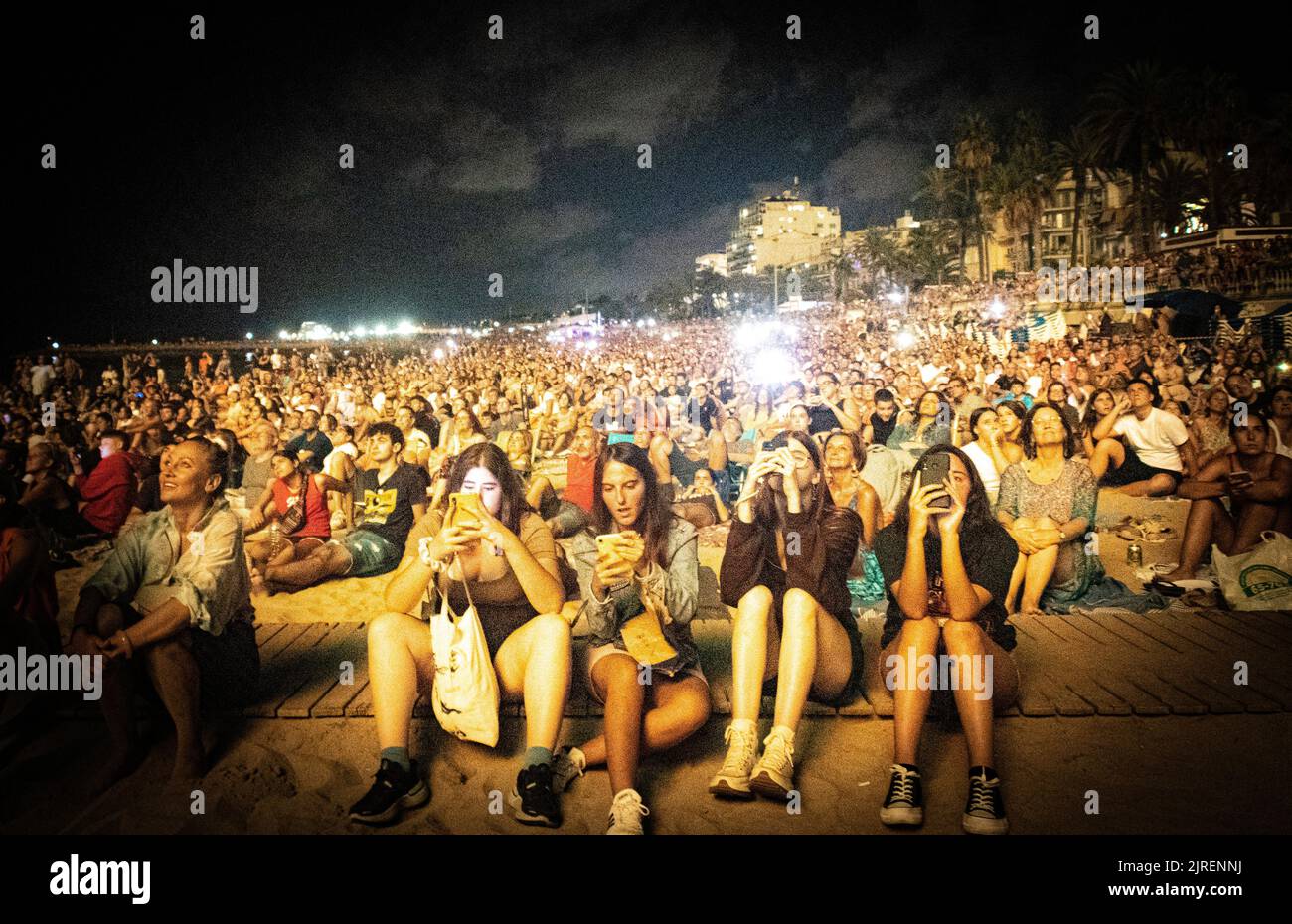Sitges 24-08-2022 fuegos artificiales de la Fiesta Mayor de Sitges ha sido declara Foto Stock