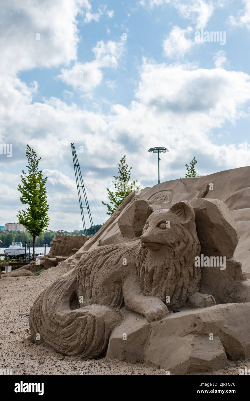 Lappeenranta, Finlandia. Agosto 21, 2022. Fox - scultura di sabbia in finlandese natura tema Lappeenranta Sandcastle Foto Stock
