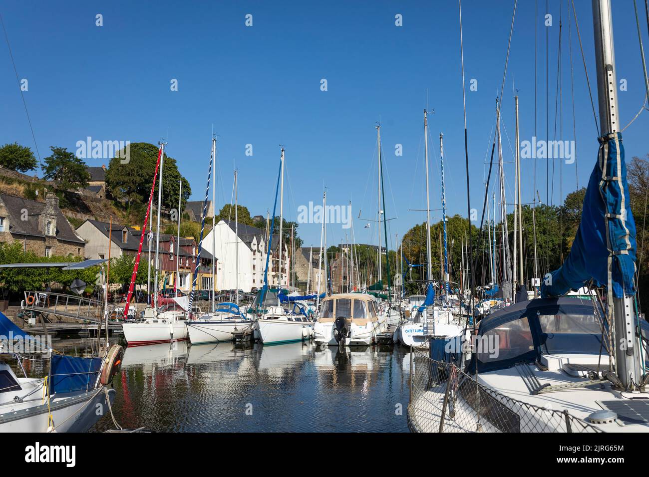 Porto di la Roche Bernard, barche a vela e yacht, Bretagna Francia Foto Stock