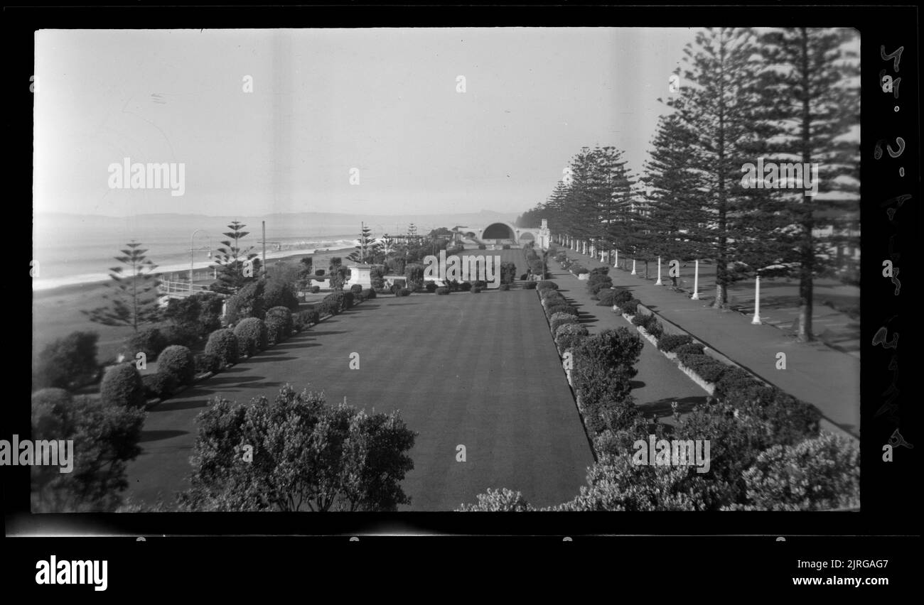 Napier si affaccia a sud da Baths (8) , 04 settembre 1948, di Leslie Adkin. Dono della tenuta di famiglia G. L. Adkin, 1964. Foto Stock