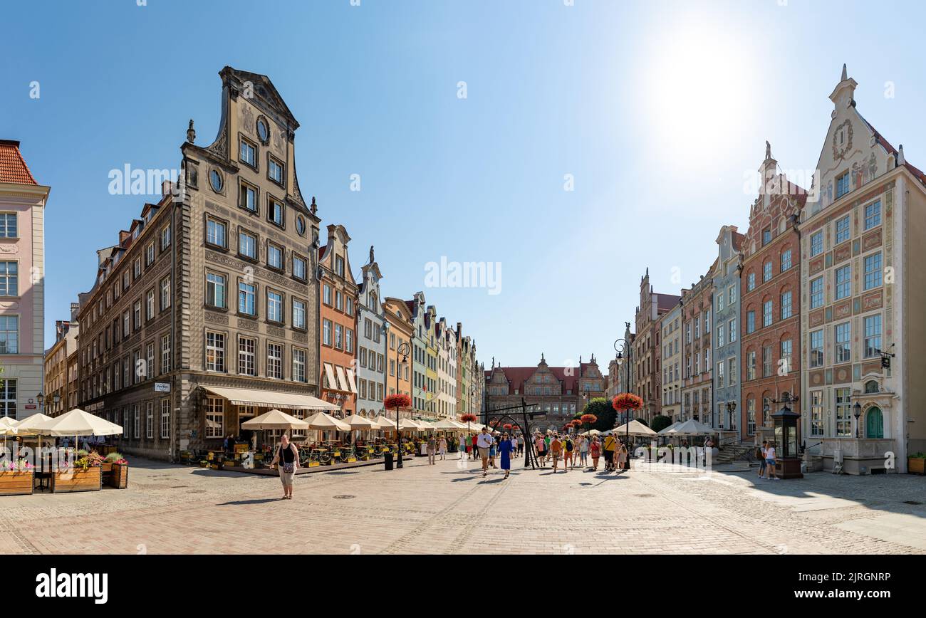 Una foto della Piazza del mercato lungo di Danzica. Foto Stock