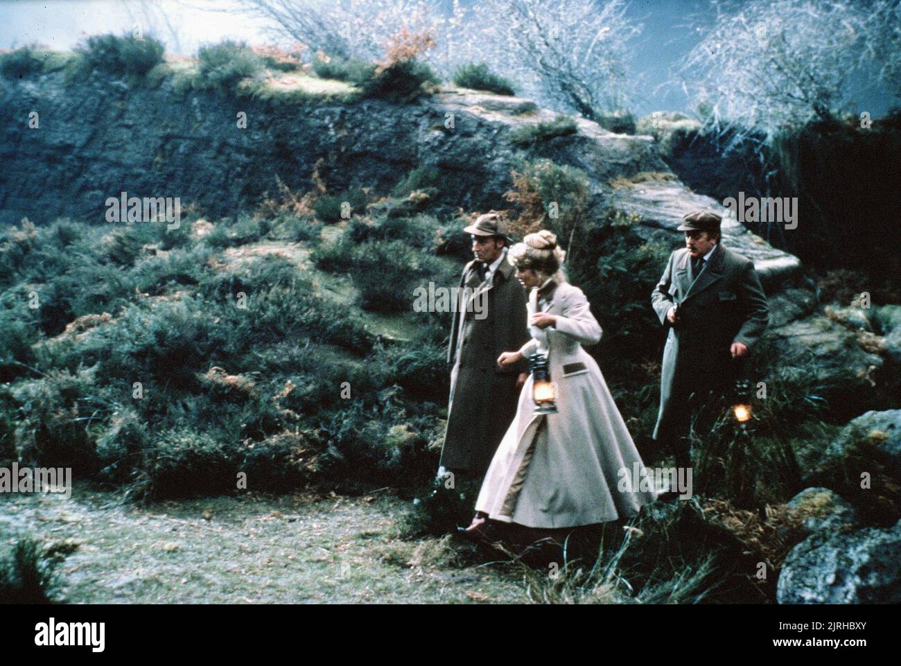 IAN Richardson, GLYNIS BARBER, DONALD CHURCHILL, LA HOUND DEL BASKERVILLES, 1983 Foto Stock