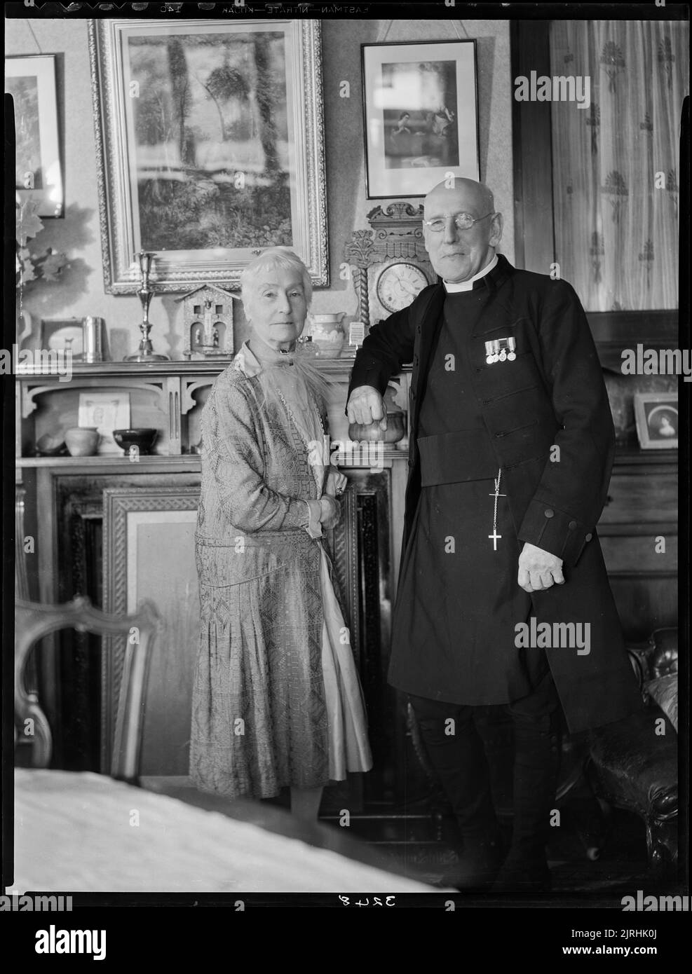 Ritratto dell'arcidiacono Frank George Evans e della signora Evans (nata Govett), 1917, di William Oakley. F B Collezione Butler/Crown Studios. Regalo di Frederick B Butler, 1971. Foto Stock