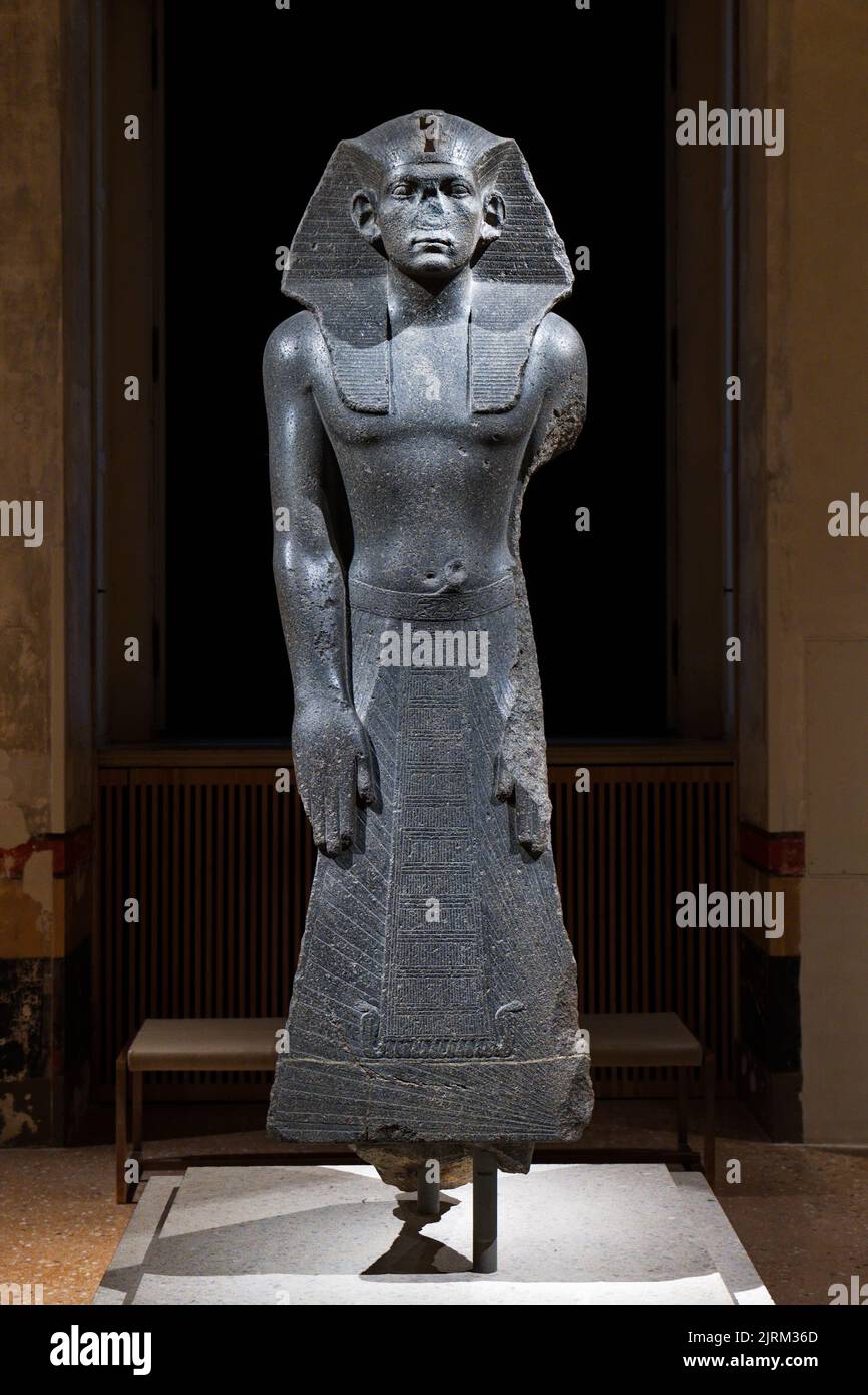 Statua in preghiera del re Amenemhat III Middle Kingdom, 12th Dynasty, 1840-1800 BCE, Memphis. Neues Musem, Berlino. Foto Stock