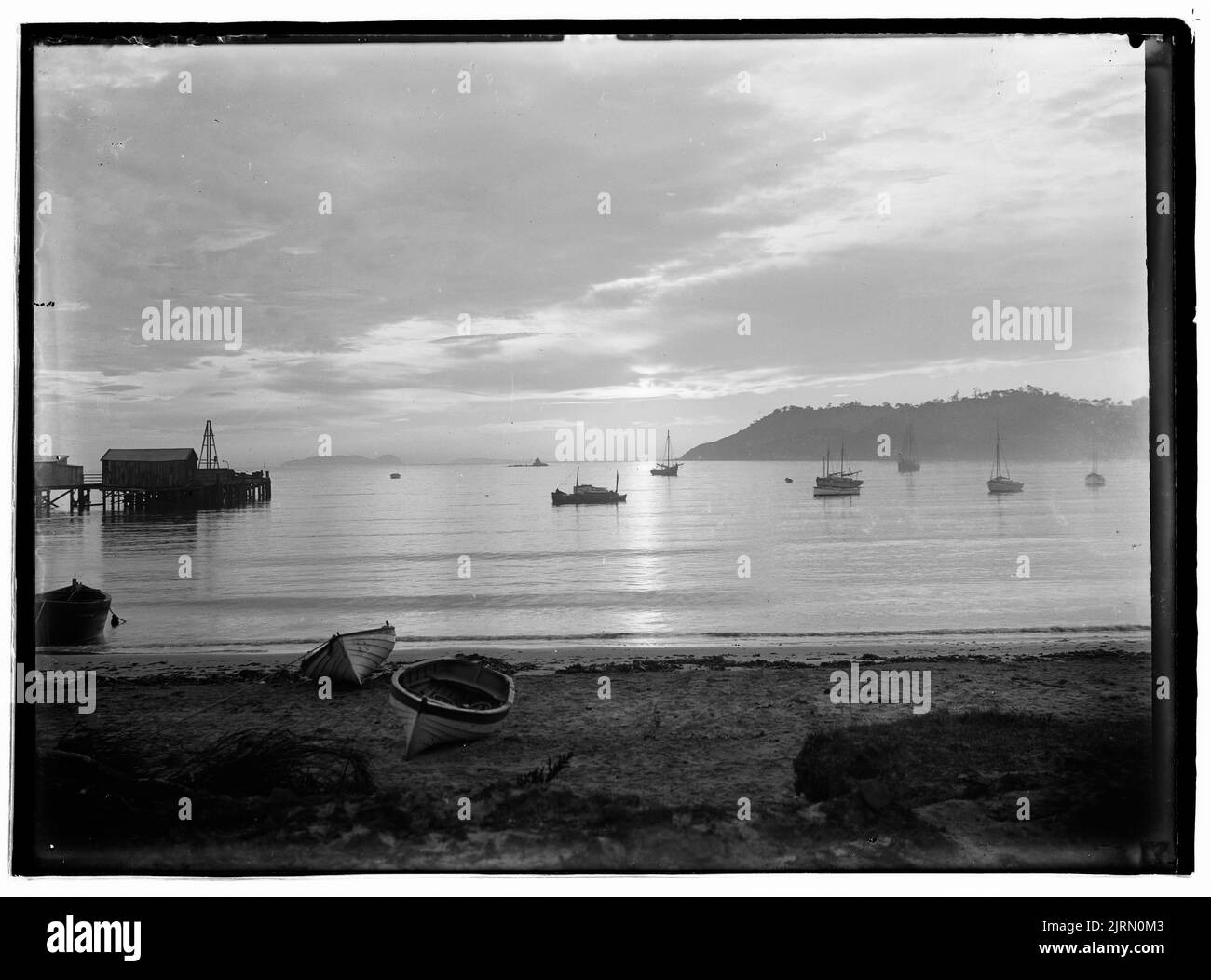 Sunrise, Half Moon Bay, circa 1909, Dunedin, di George Crombie. Foto Stock