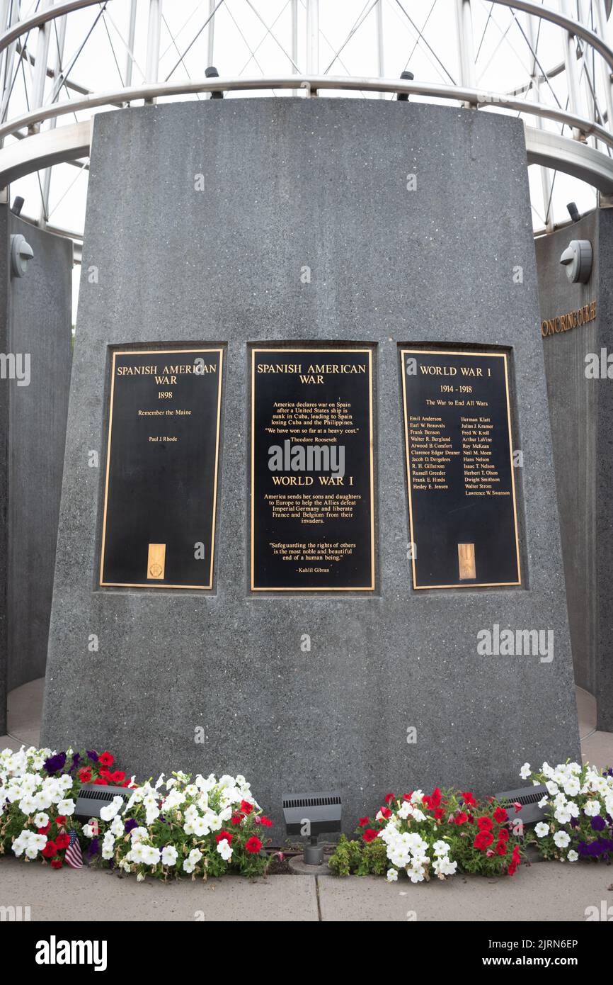 STILLWATER, Minnesota, USA - 24 AGOSTO 2022: Targhetta sulla guerra americana spagnola al Memoriale dei veterani di Stillwater Minnesota. Foto Stock