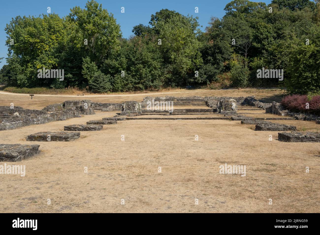 I resti antichi di Lesnes Abbey, il monastero costruito 12th ° secolo situato a Abbey Wood, nel Borough di Londra di Bexley, Regno Unito. Foto Stock