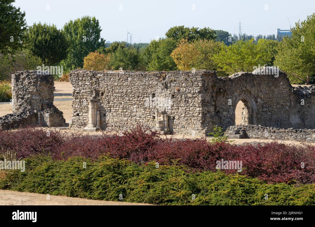 I resti antichi di Lesnes Abbey, il monastero costruito 12th ° secolo situato a Abbey Wood, nel Borough di Londra di Bexley, Regno Unito. Foto Stock