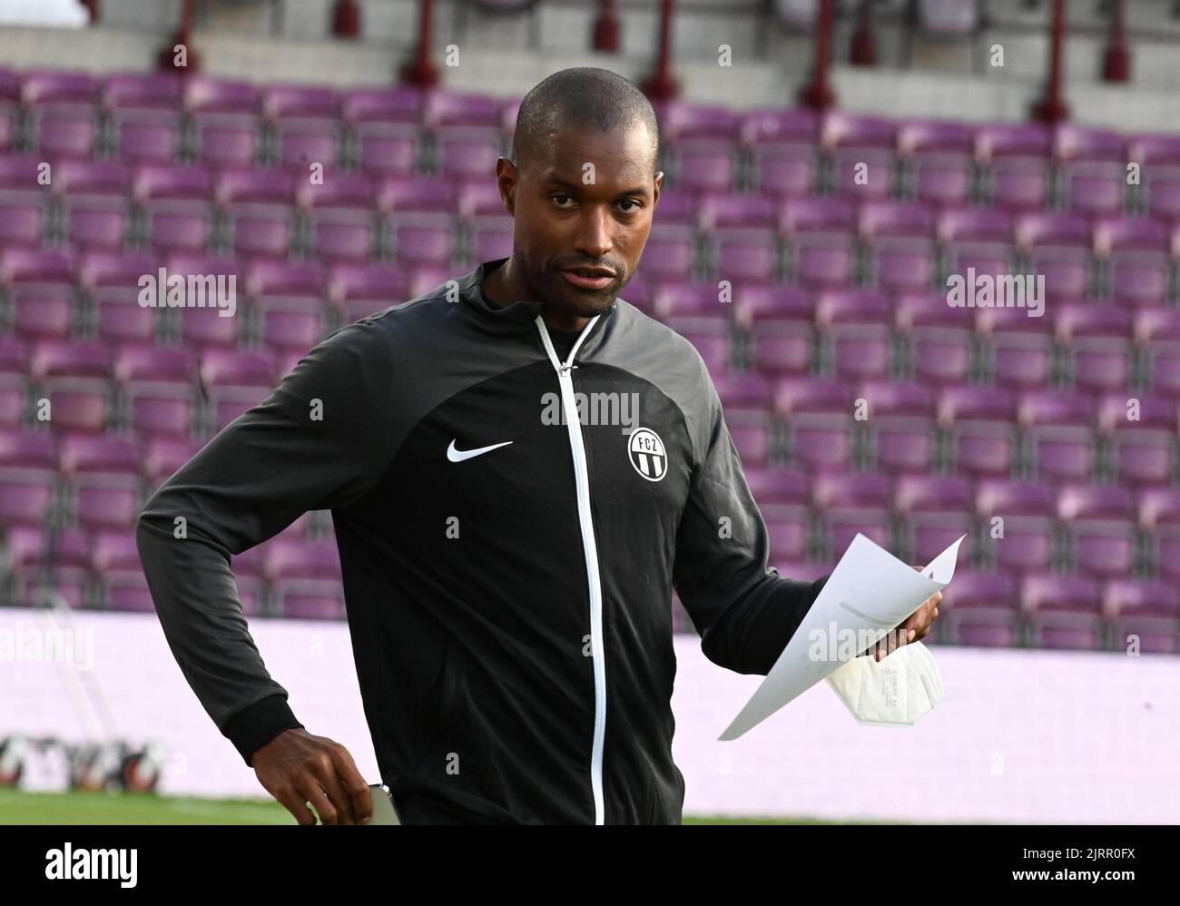 Tynecastle Park, Edinburgh.Scotland.UK.25th ago 22 Hearts vs FC Zurigo. Partita di seconda gamba del girone Europa League .FC Zurich Team Manager Jose Concalves. Credit: eric mccowat/Alamy Live News Foto Stock