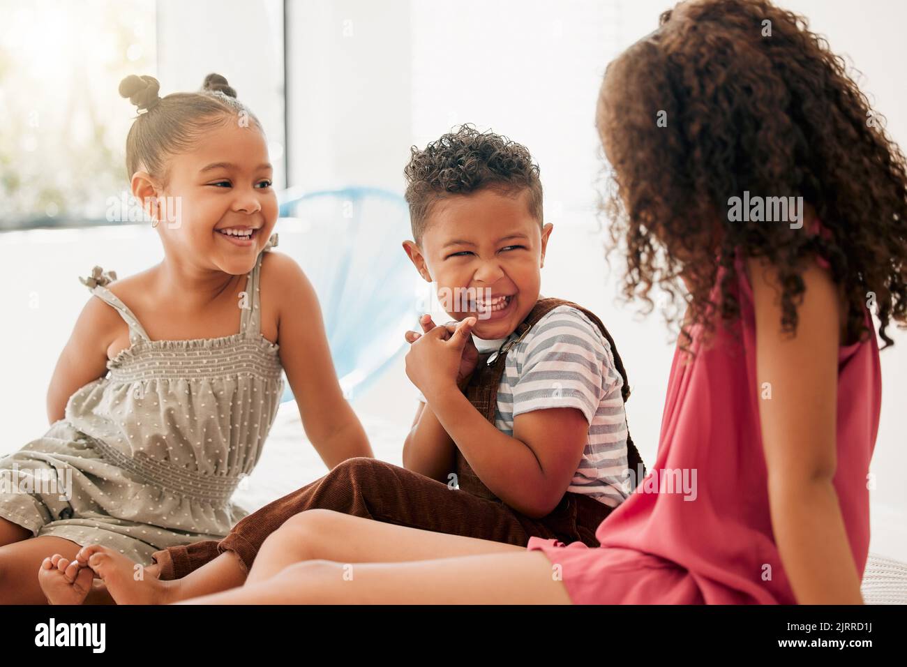 Ragazze che si godono il tempo immagini e fotografie stock ad alta  risoluzione - Alamy