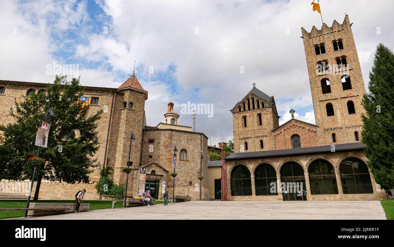 Spagna, Catalogna, Ripoll: Il monastero benedettino di Santa Maria de Ripoll, fondato nel 880, è un'opera rinomata di arte romanica nella regione e t Foto Stock