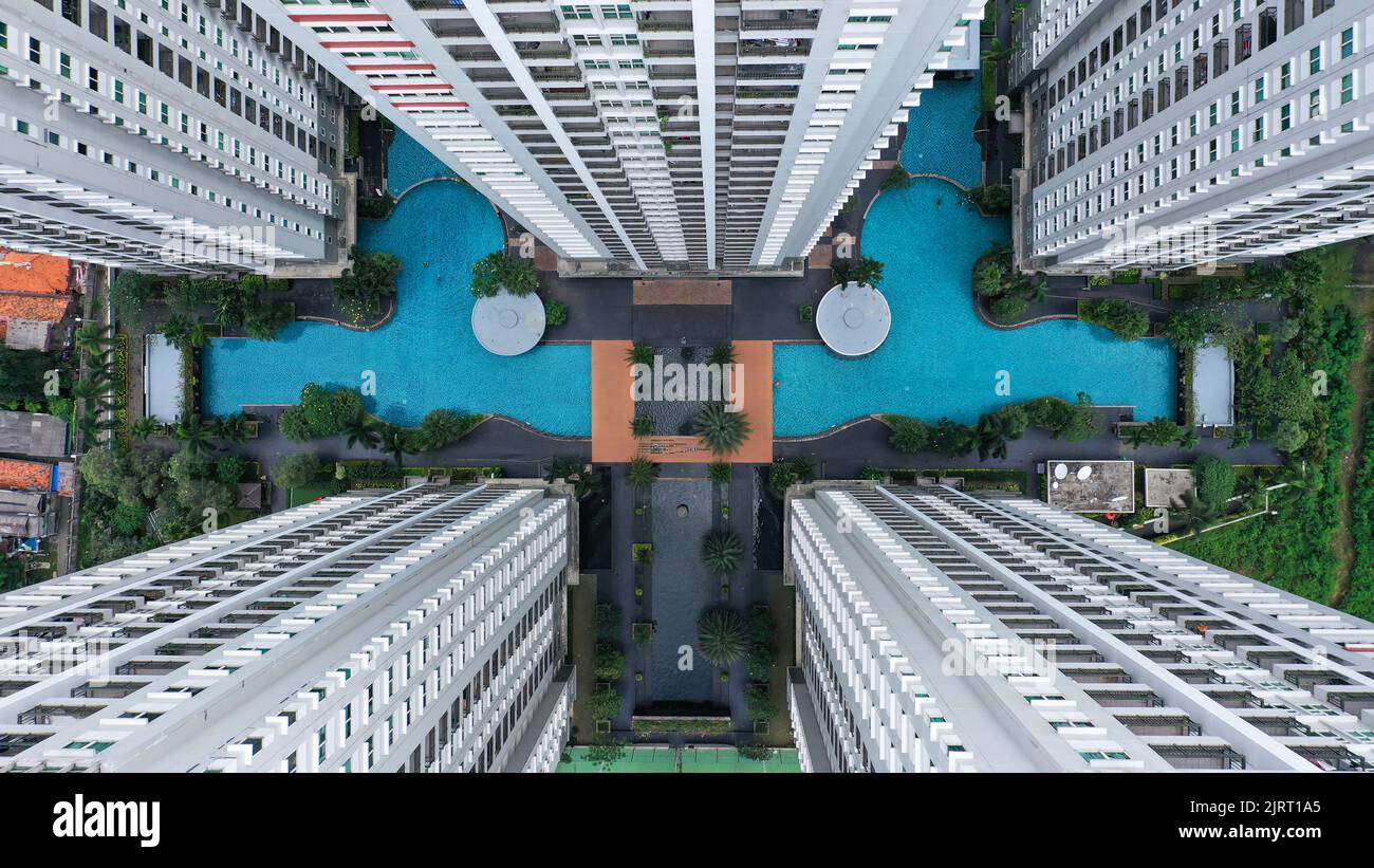 Vista dall'alto dell'edificio residenziale di Jakarta. Vista degli uccelli grattacieli Foto Stock