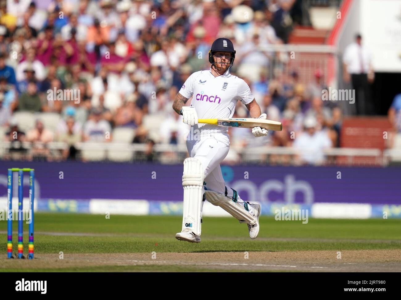 Capitano d'Inghilterra ben Stokes il secondo giorno della seconda partita LV= Insurance Test a Emirates Old Trafford, Manchester. Data immagine: Venerdì 26 agosto 2022. Foto Stock