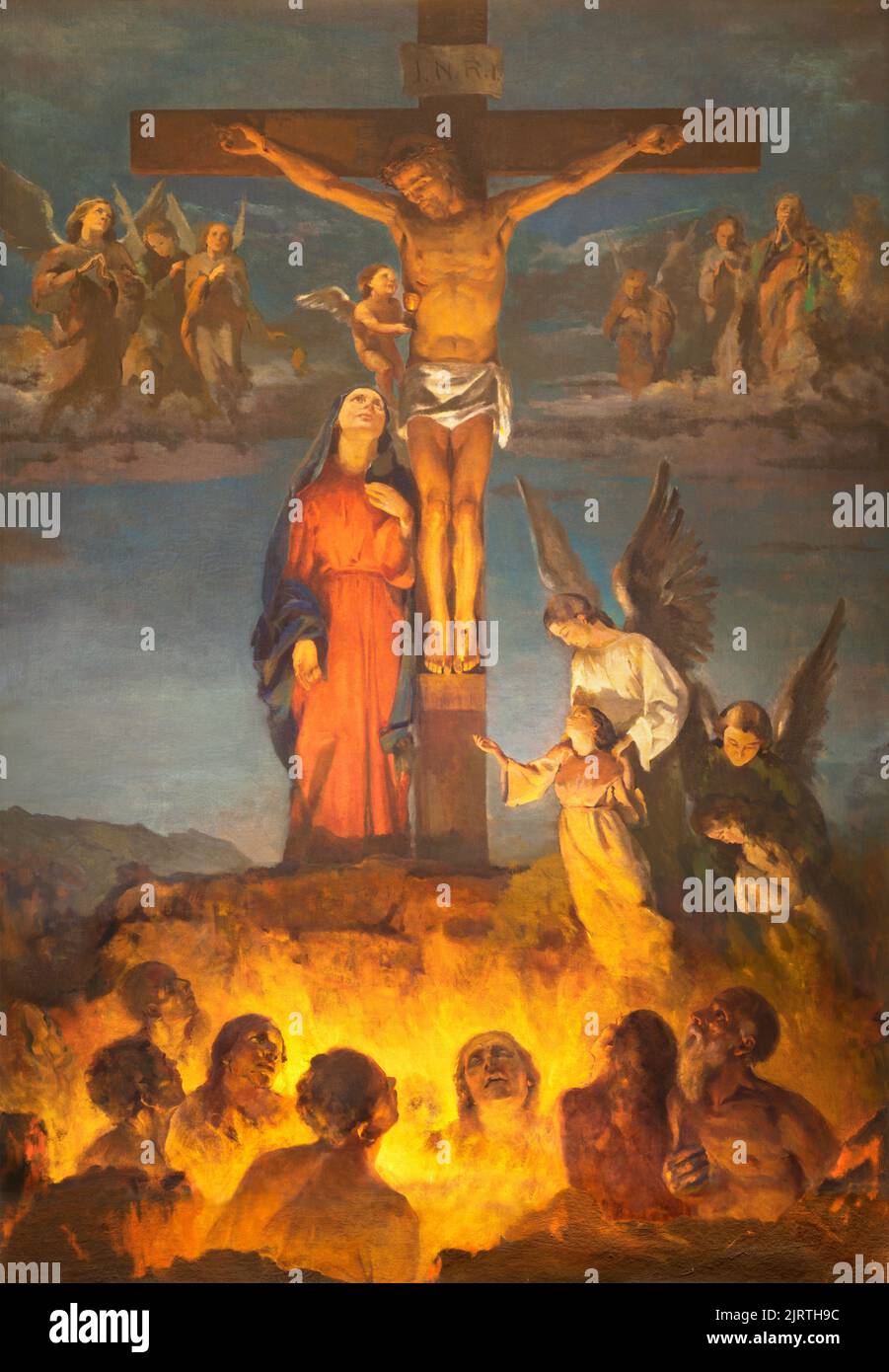 BIELLA, ITALIA - 15 LUGLIO 2022: La pittura di Crocifissione e anima nel purgatorio nella chiesa di San Casiano (1954). Foto Stock