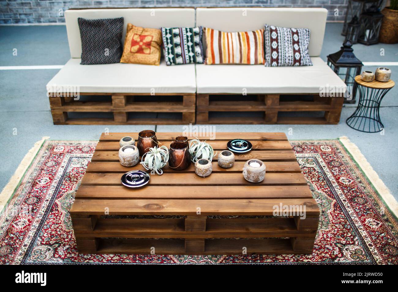 Area foto decorata in occasione di una festa di nozze Foto Stock