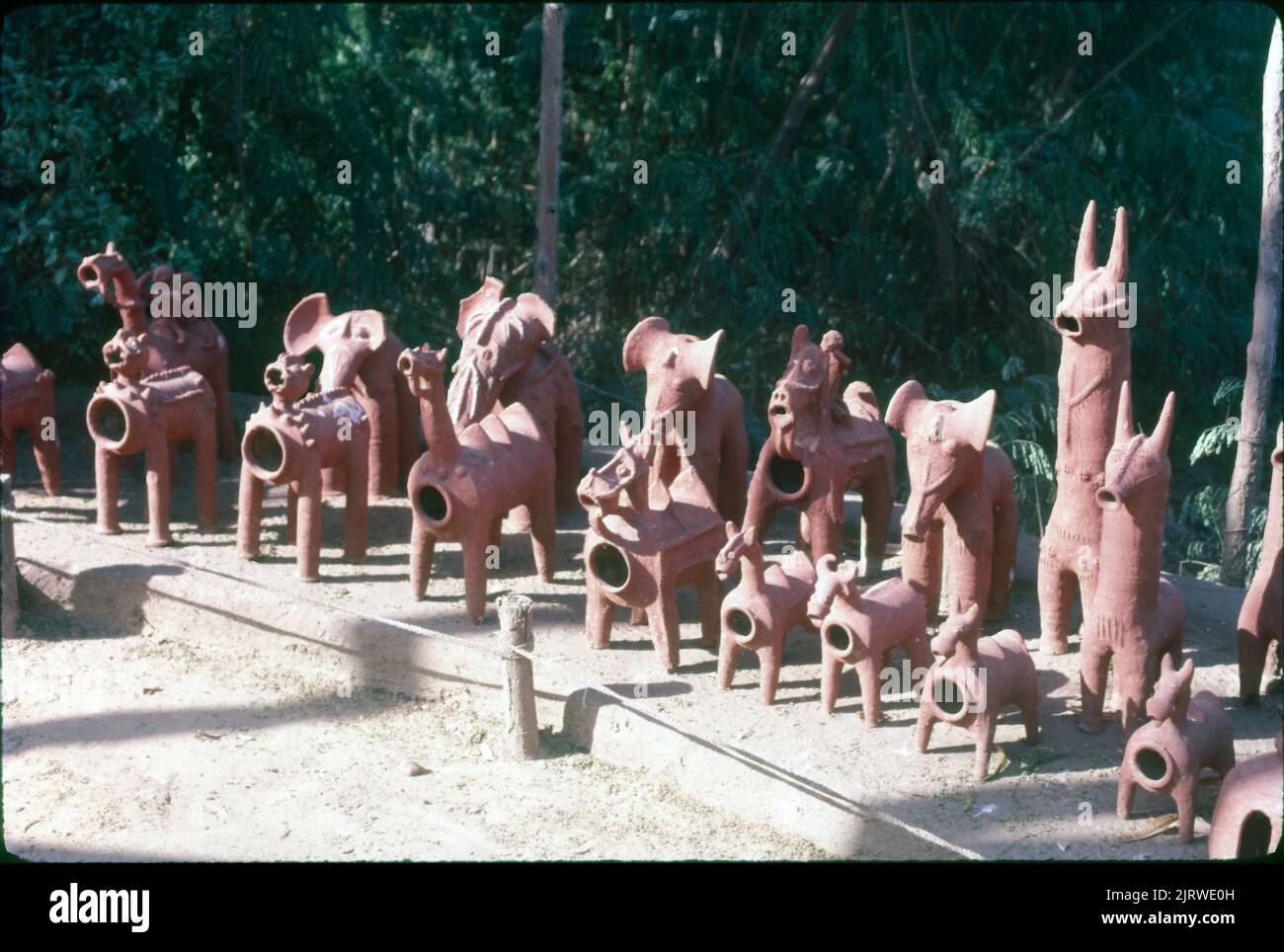 Clay Antiques in mostra, Ahmedabad Foto Stock