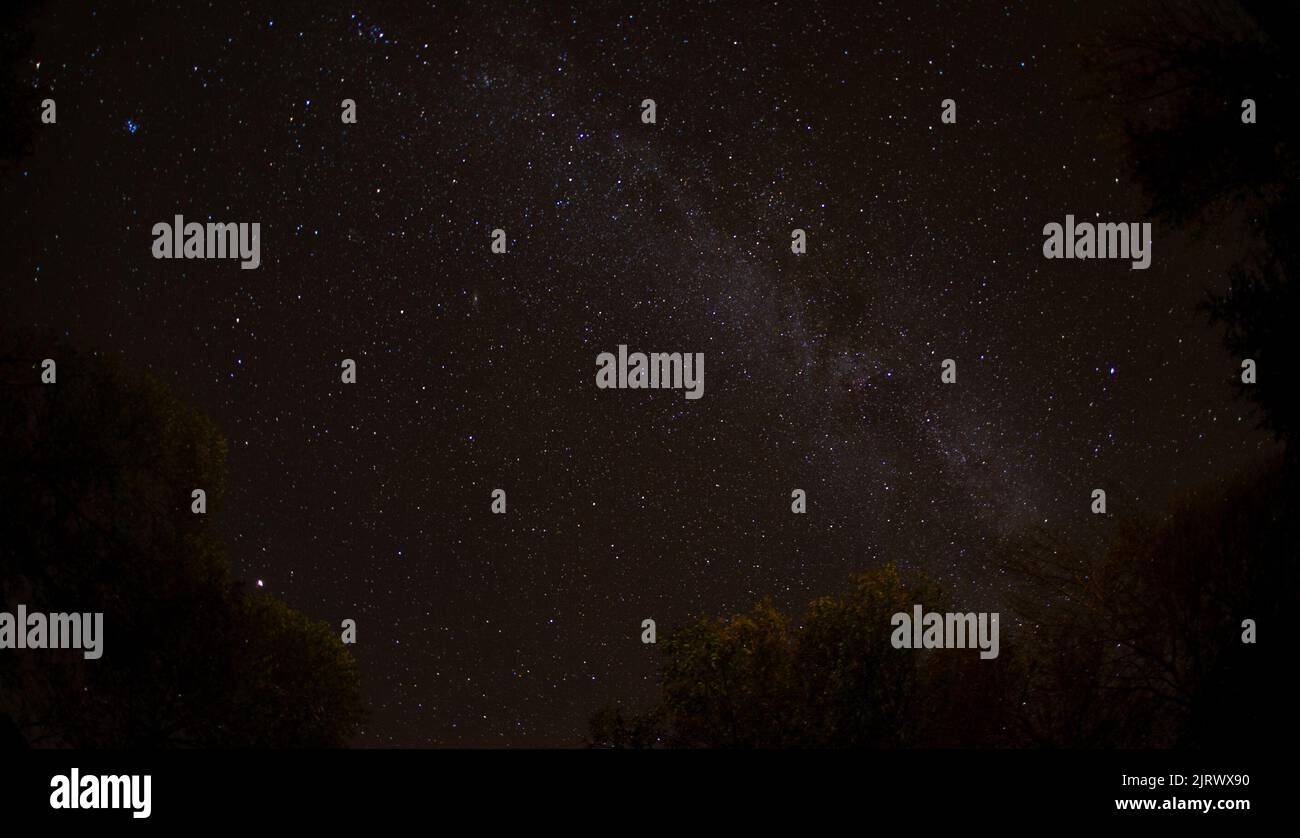 La Via Lattea fotografata di notte in Transilvania Foto Stock