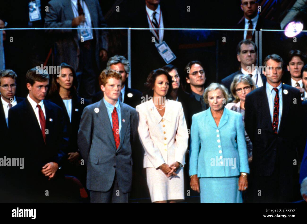 I membri della famiglia Kennedy, tra cui Ethel Kennedy, Bobby Kennedy, Jr. E altri, sono a favore del riconoscimento dei delegati presenti alla Convenzione Nazionale Democratica del 1996 presso lo United Center, il 29 agosto 1996 a Chicago, Illinois. Credit: Richard Ellis/Richard Ellis/Alamy Live News Foto Stock