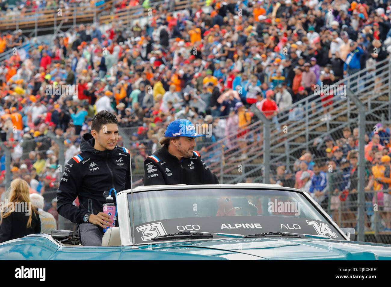 Mogyorod, Ungheria. Luglio 31th 2022. Formula 1 Gran Premio d'Ungheria a Hungaroring, Ungheria. Nella foto: Fernando Alonso (SPA) ed Esteban OCON (fra) di Alpine Foto Stock